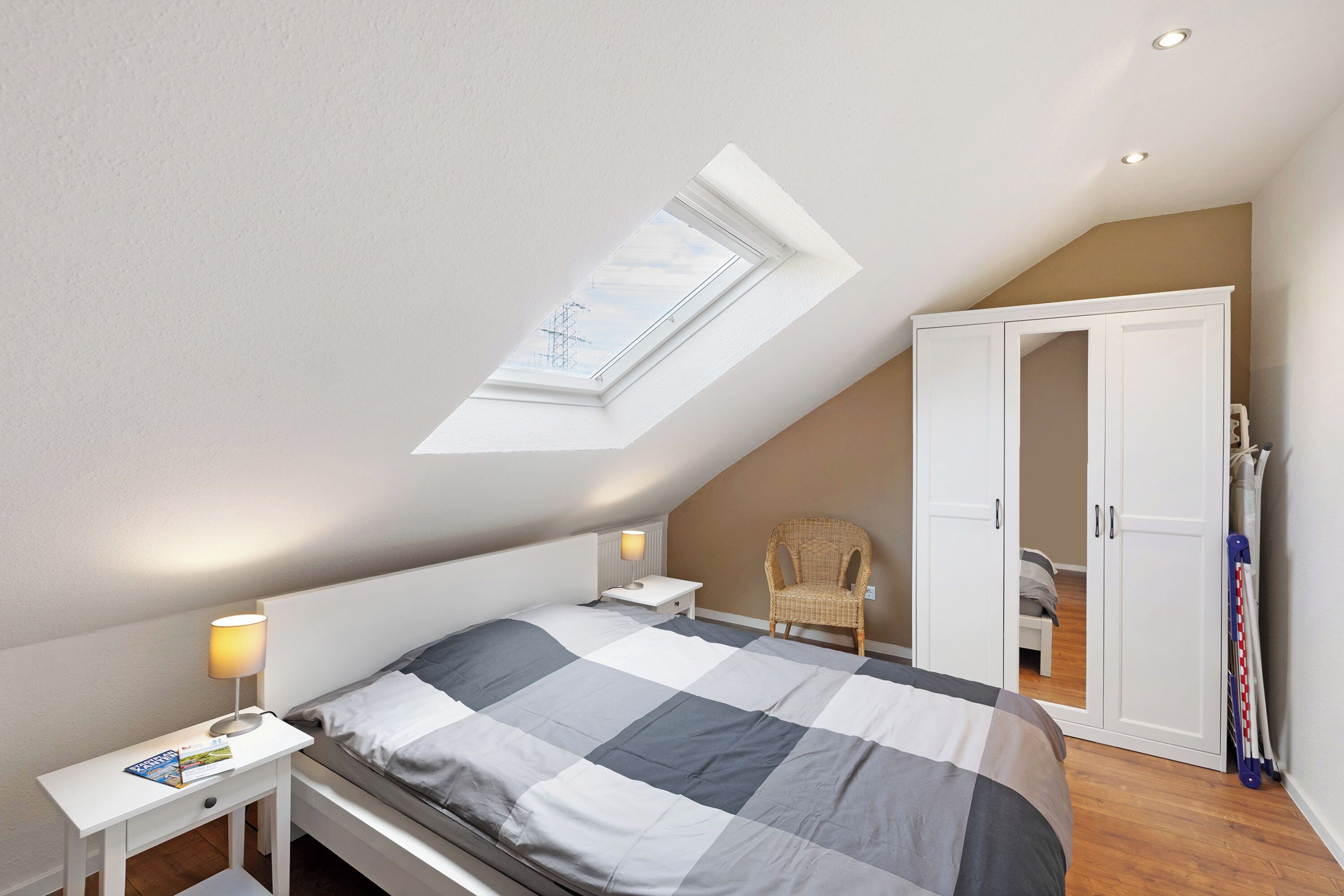 2 soverom, strykejern/-brett, wi-fi (inkludert) og sengetøy