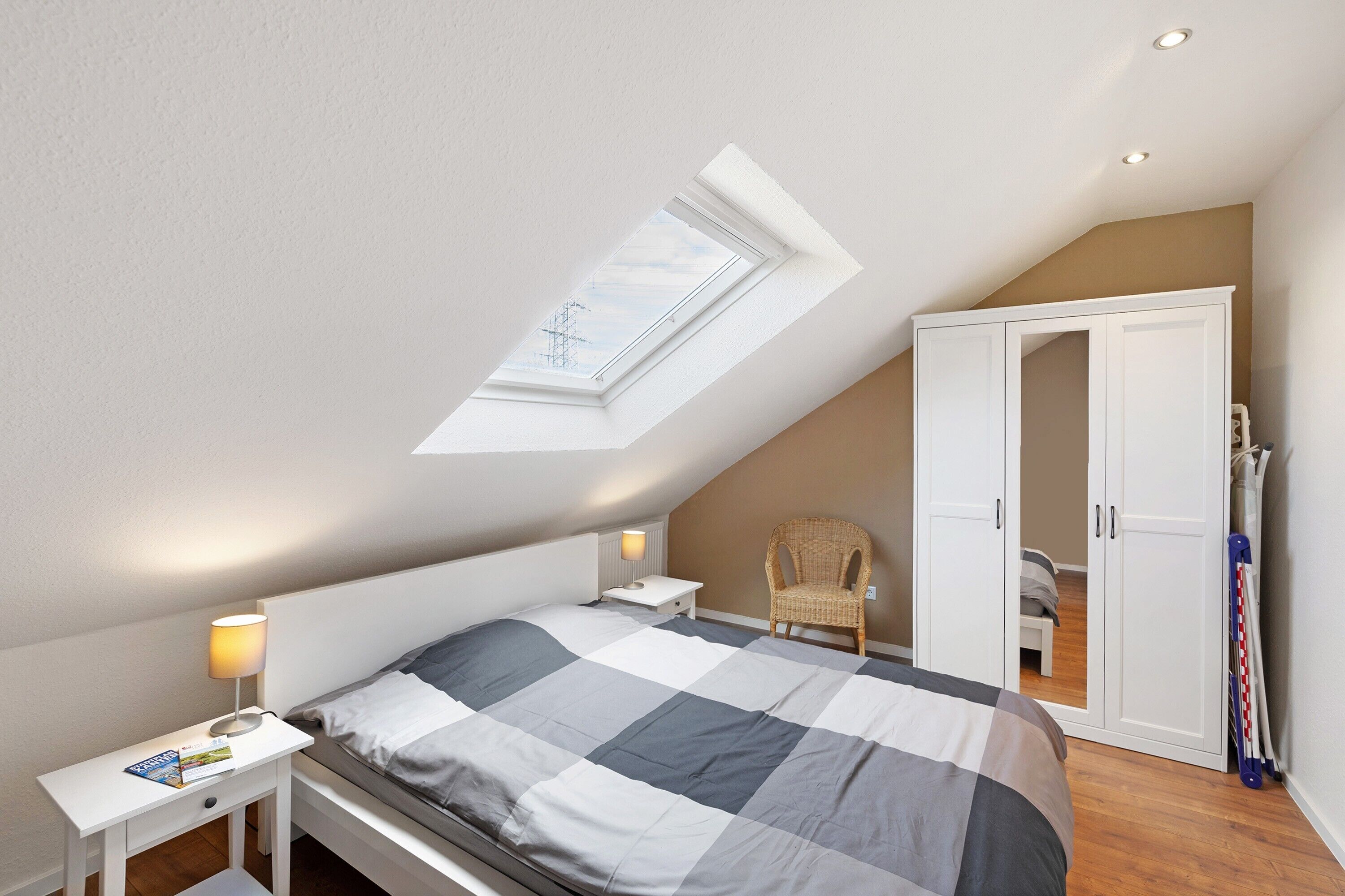 2 slaapkamers, een strijkplank/strijkijzer, gratis wifi, beddengoed