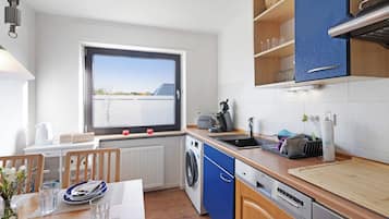 Kühlschrank, Ofen, Herdplatte, Geschirrspüler