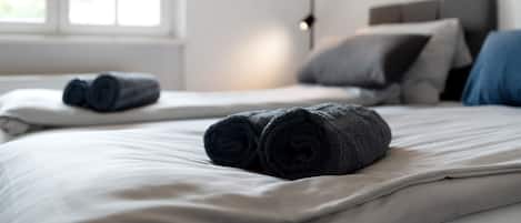 2 makuuhuonetta, silitysrauta/-lauta, ilmainen Wi-Fi, vuodevaatteet