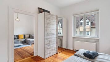 2 Schlafzimmer, Bügeleisen/Bügelbrett, kostenloses WLAN, Bettwäsche