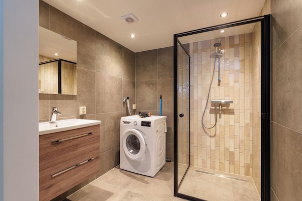 Een douche, een haardroger