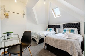 3 Schlafzimmer, Schreibtisch, Bügeleisen/Bügelbrett, kostenloses WLAN