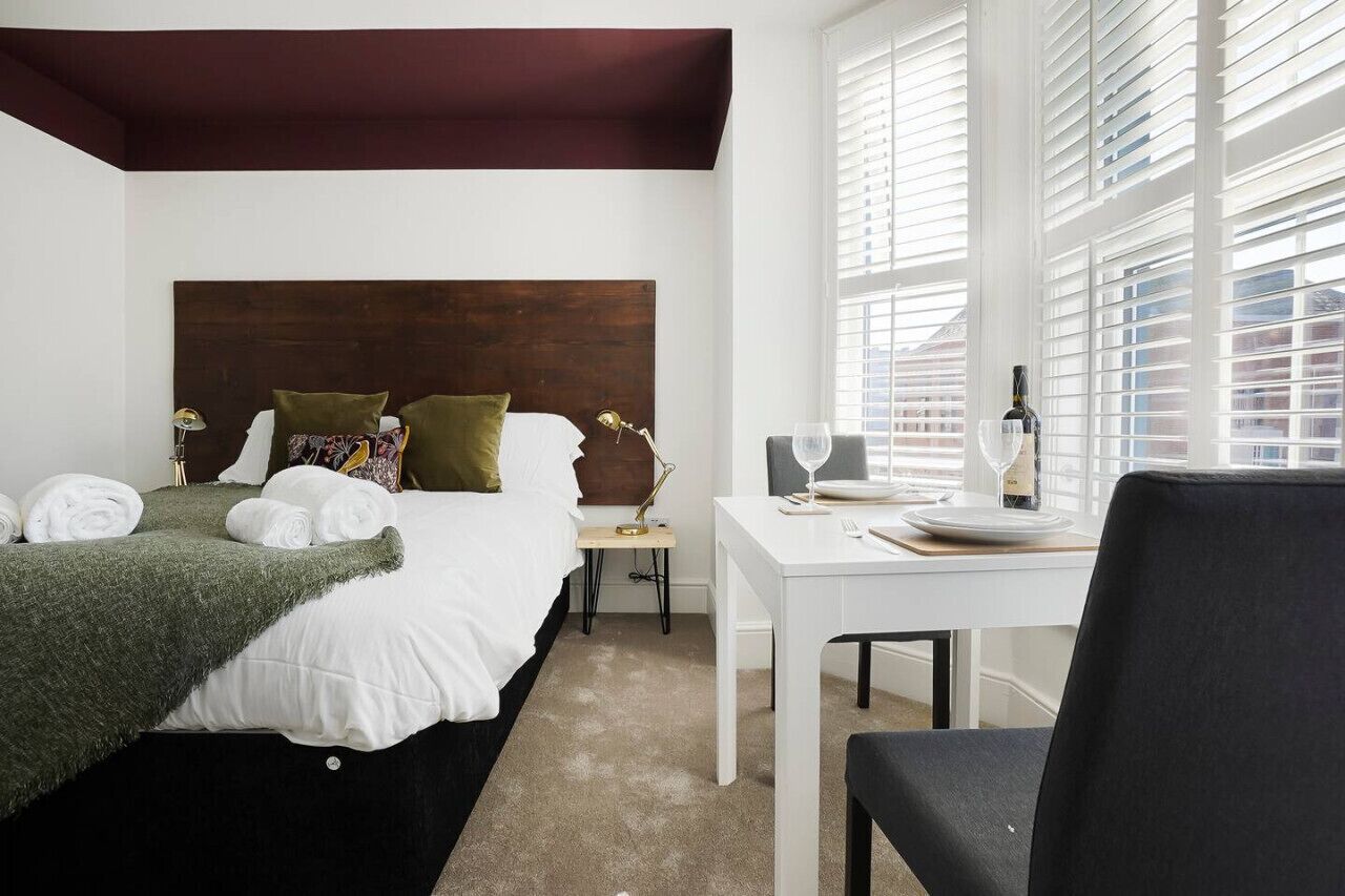 Desk, iron/ironing board, free WiFi, bed sheets