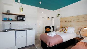 1 bedroom, desk, iron/ironing board, free WiFi