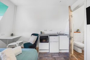 1 Schlafzimmer, Schreibtisch, Bügeleisen/Bügelbrett, kostenloses WLAN