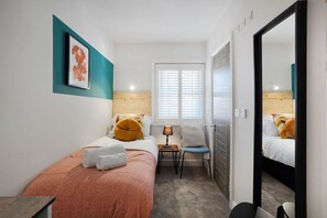 1 dormitorio, escritorio, tabla de planchar con plancha y wifi gratis