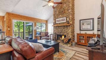 Smart TV, fireplace, video games