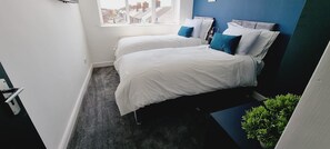 Apartment, Accessible | 2 bedrooms - Princess Gardens Liverpool Accessible - Infinity (Liverpool)