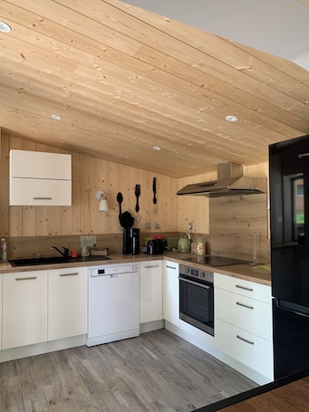 Cocina privada. Logement Insolite Dans un Ancien box à Cheval