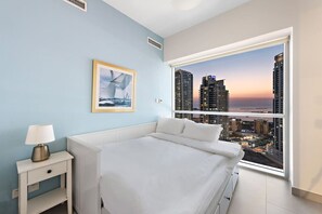 2 Schlafzimmer, Schreibtisch, Bügeleisen/Bügelbrett, WLAN