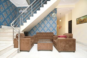 ロビー応接スペース