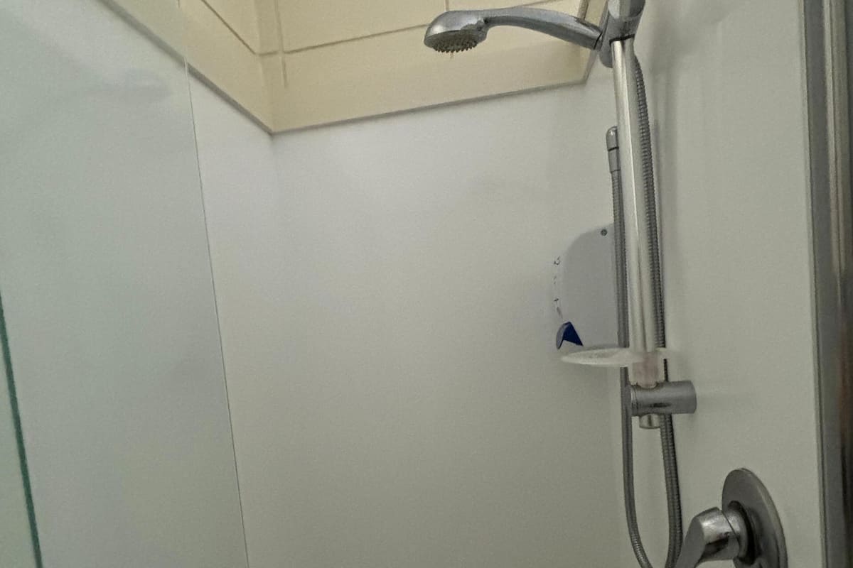 City Apart Daire | Banyo | Duş, hidro masaj duş başlığı, saç kurutma makinesi, havlu