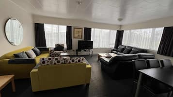 Premium Suite | Living area