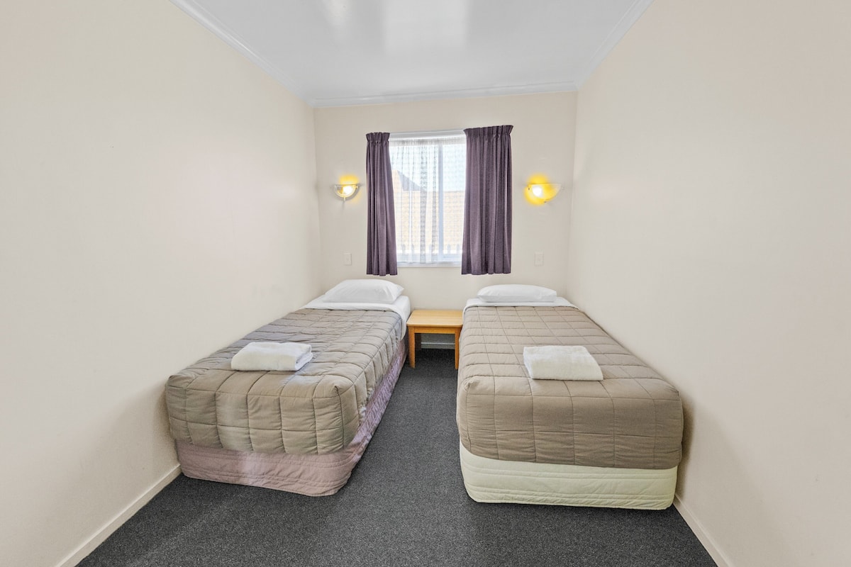 Premium Süit | 1 yatak odası, masa, güneşlik/perde, ütü/ütü masası