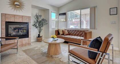 Dreamy 5BR Retreat w/ Games, Firepit & Pool Table!