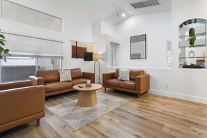 Televisor i oficines 