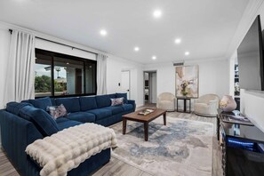 TV, fireplace, offices - Walk to Old Town | Pool • Hot Tub • EV Charger (Scottsdale)