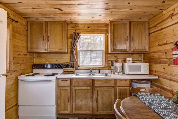 Kookgerei, borden en bestek