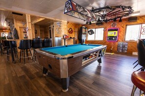 غرفة الألعاب