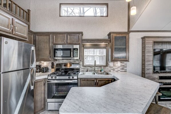 Utensilis de cuina, vaixella i coberteria 