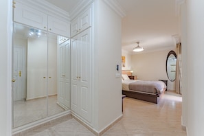 2 bedrooms, iron/ironing board, free WiFi, bed sheets - TERRAZAS DEL DUQUE II 2A302 (Costa Adeje)