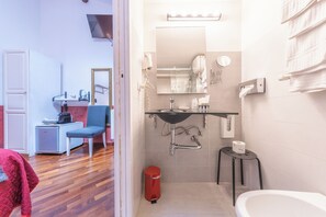 Quarto, 1 quarto, para fumantes, terraço | Banheiro