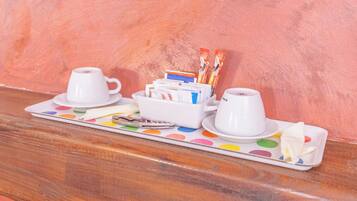 Habitación, 2 habitaciones, para fumadores, Terraza | Café y/o cafetera