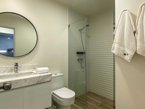 Shower, hair dryer, towels - w * | Marvelous 1BR in the Heart of Barranco (Lima)