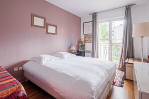 2 bedrooms, WiFi, bed sheets