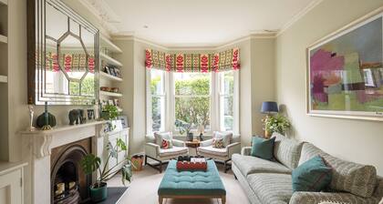 Spacious Sophistication, by Veeve