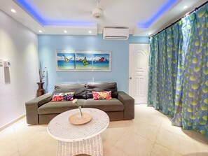 TV - Garden Condos 43, Modern Condo In Sosúa Center! (Sosúa)