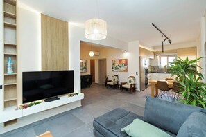 Smart TV - Stylish 3 bedrooms apartment in Neachora (Chania)