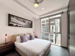 1 Schlafzimmer, Schreibtisch, WLAN, Bettwäsche