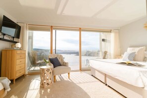 3 chambres, fer et planche Ă repasser, Wi-Fi, draps fournis