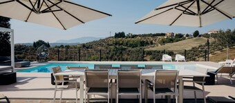 Di Luzio Holiday House