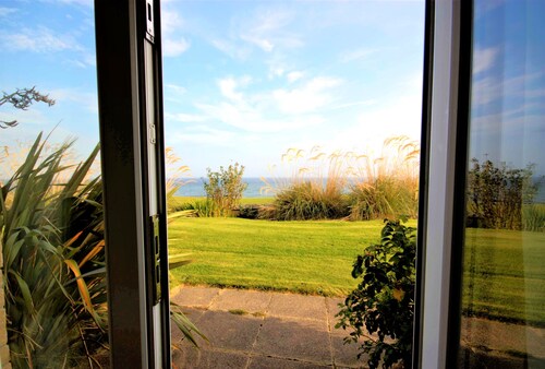 Ground floor 2-bedroom spacious apartment overlooking the famous James Braid Brora Golf Course.