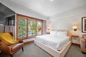 1 bedroom, Internet, bed sheets - Peacefull Studio  With Fireplace and Jet Tub (Tamarack)