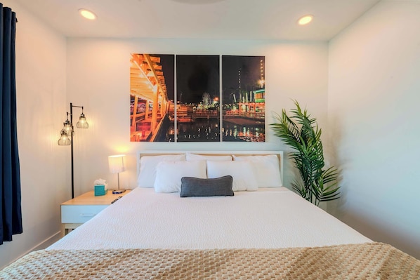4 bedrooms, iron/ironing board, travel cot, free WiFi - Coconut Cove (South Padre Island)