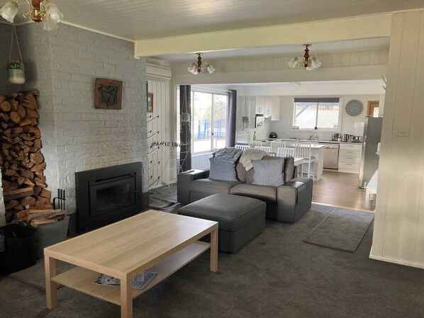 Smart TV, fireplace, video games, books