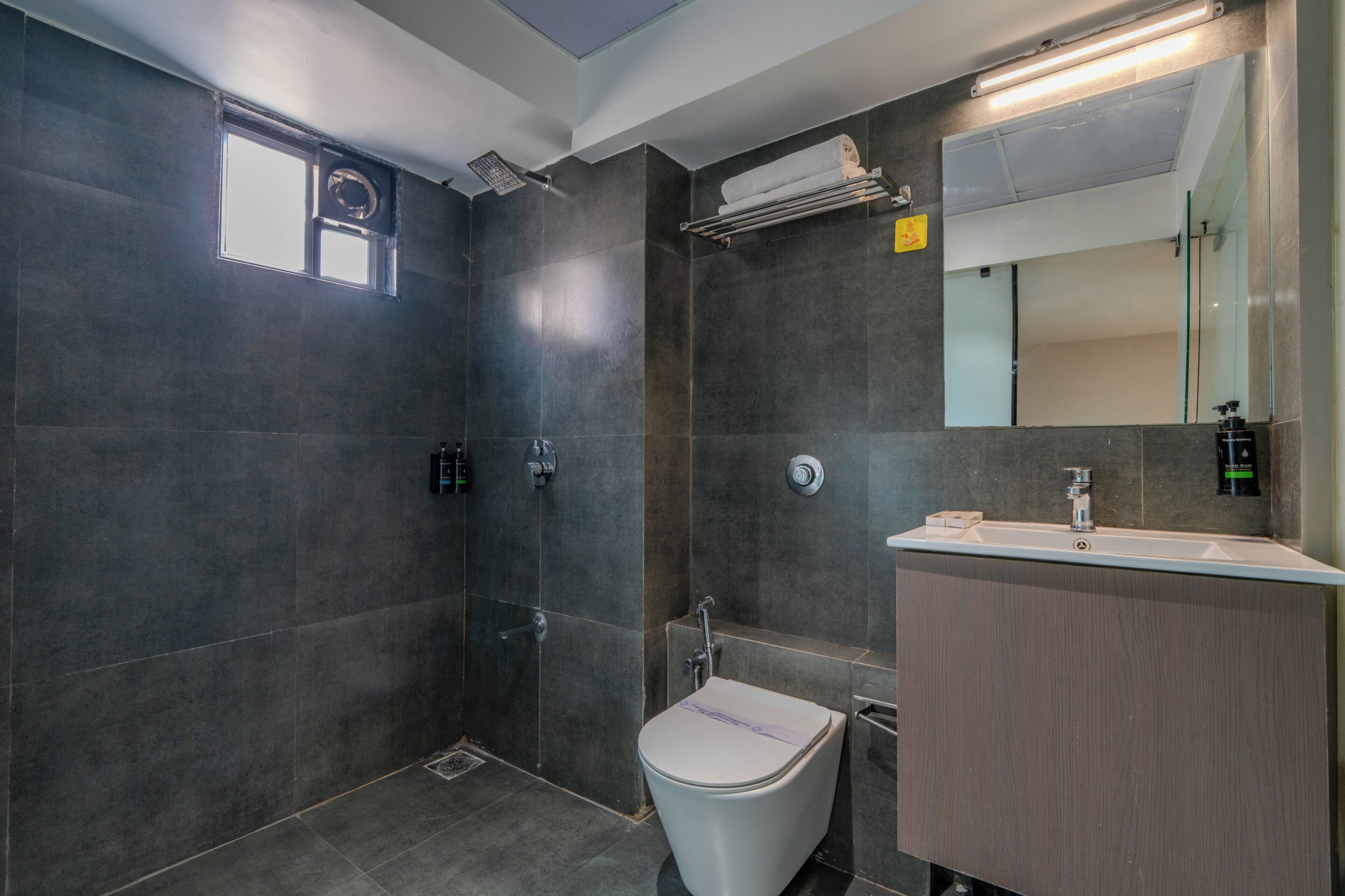 Superior Suite | Bathroom | Hair dryer, slippers