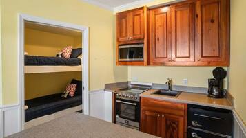 Fridge, microwave, dishwasher, coffee/tea maker