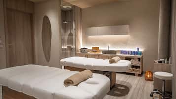 Couples treatment room(s), sauna, hot tub, steam room, body treatments