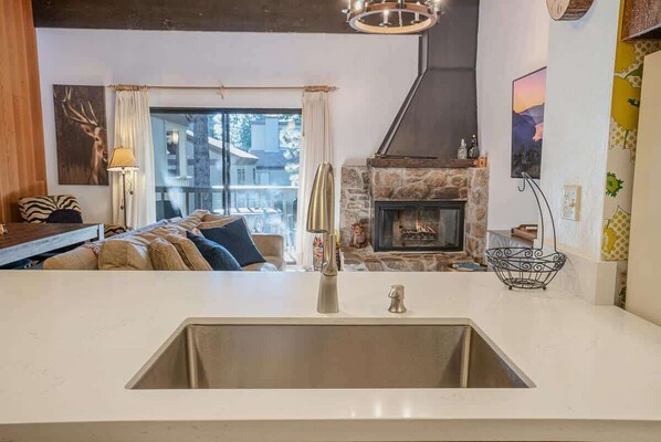 Smart TV, fireplace, DVD player, ping pong