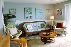 TV - Bayfront Condomiinium 210 (Rockport)