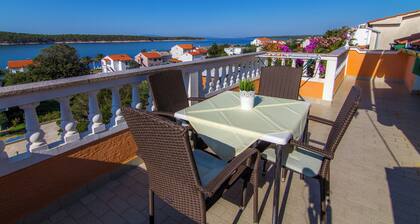 Wohnung im Dachgeschoss mit Meerblick