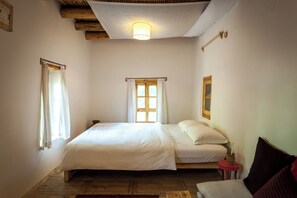 行政客房, 陽台, 山景 | 布置獨特、遮光布/窗簾、隔音、免費無線上網