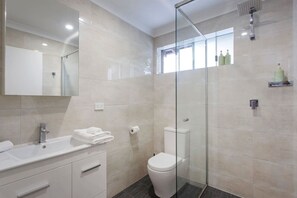 Hair dryer - White Gum Villa - close to Fremantle (White Gum Valley)