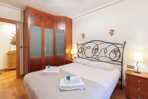 3 Schlafzimmer, Bügeleisen/Bügelbrett, WLAN, Bettwäsche