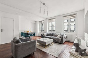 Téléviseur connecté, bureau